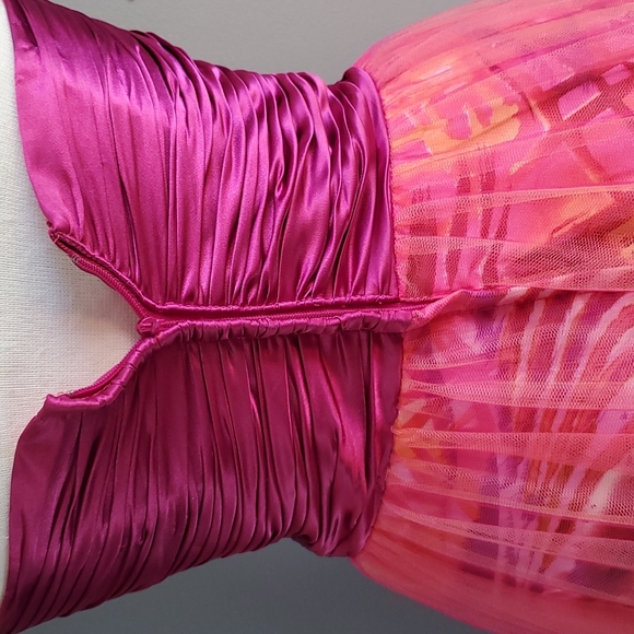 David's Bridal hot pink , orange animal print sleeveless prom dress, size 4 - Picture 6 of 12